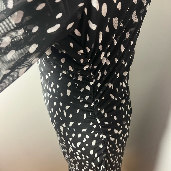 Rachel Zoe NWT Mesh Black And White Print Midi Cocktail Dress Crew Neck - Picture 4 of 7